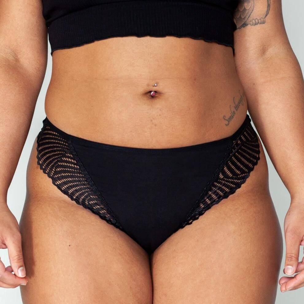 Period Underwear - Lacy String - Light Flow - Plastic Free Amsterdam